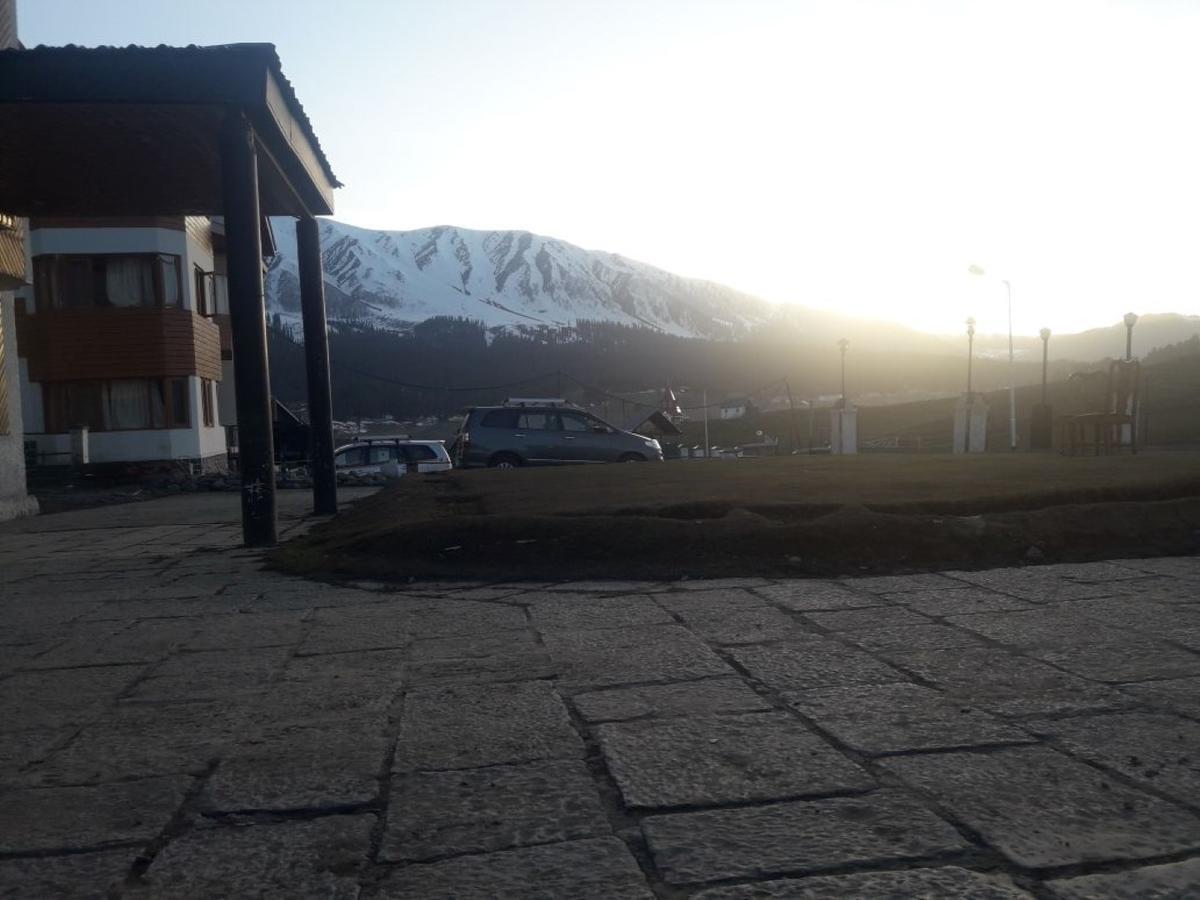 Hotel Gulmarg Inn المظهر الخارجي الصورة